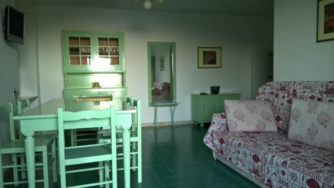 Appartamento In Villa Fortunata Terra Marina Serra Εξωτερικό φωτογραφία