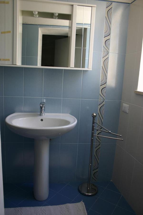 Appartamento In Villa Fortunata Terra Marina Serra Εξωτερικό φωτογραφία